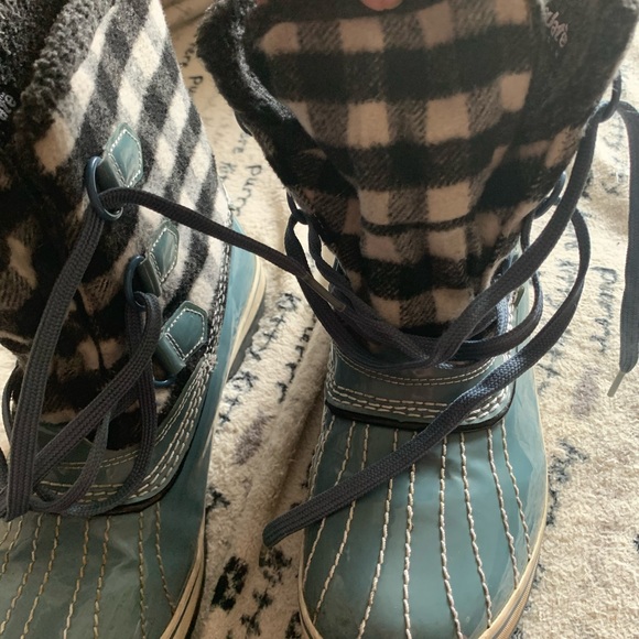 Vintage Sketchers thinsulate woman’s boots size 8 “one of a kind” - Picture 13 of 16